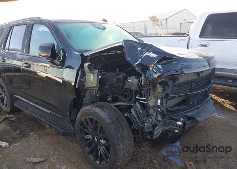 2024 Cadillac Escalade 4Wd Premium Luxury z USA, uszkodzony, nr VIN 1GYS4BKL7RR134622